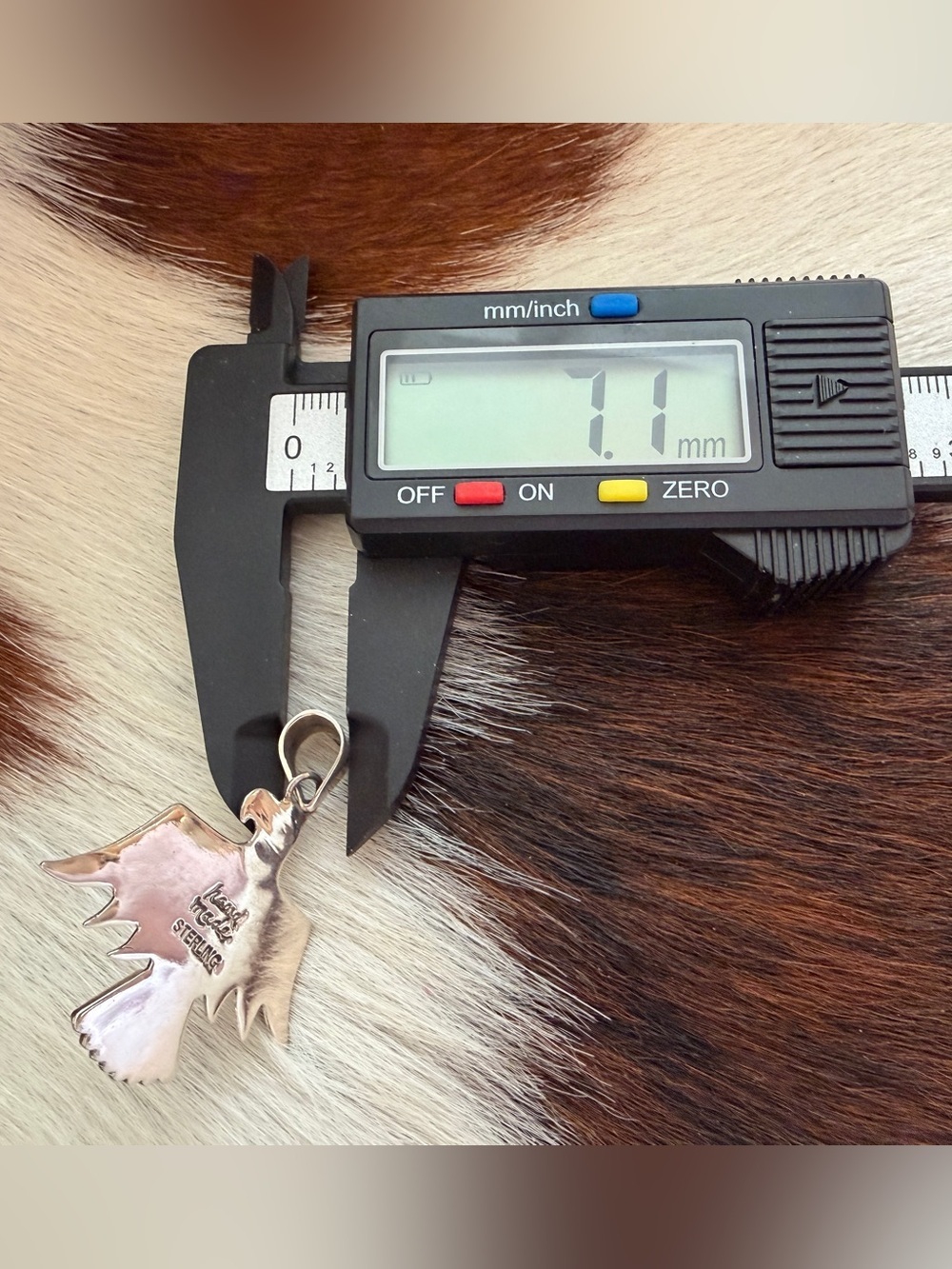 ❤️ Queen Pink Conch Hand Stamped Thunderbird Sterling Pendant Unisex 1.67”L - Picture 12 of 15